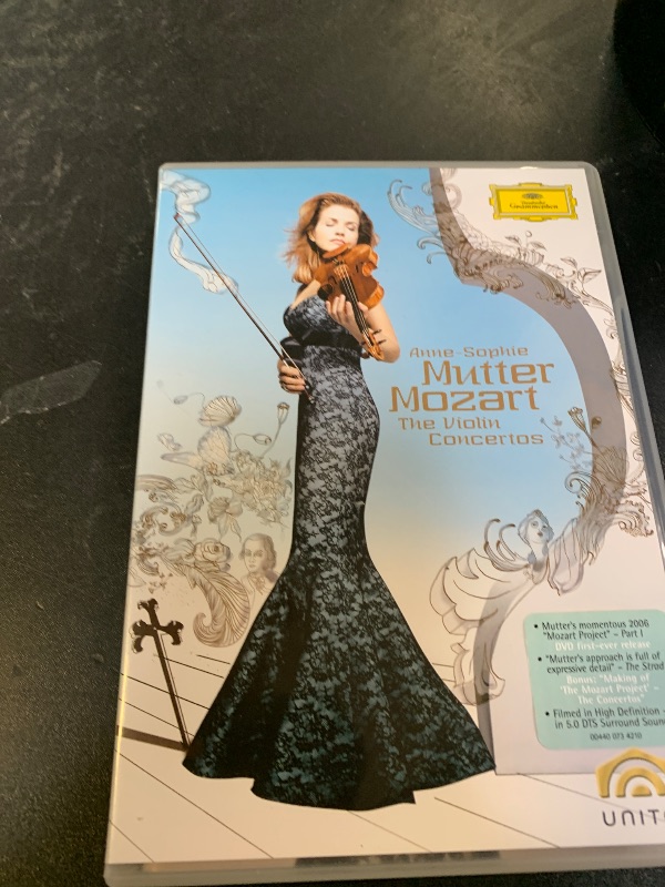 Photo 1 of Anne-Sophie Mutter - The Mozart Violin Concertos