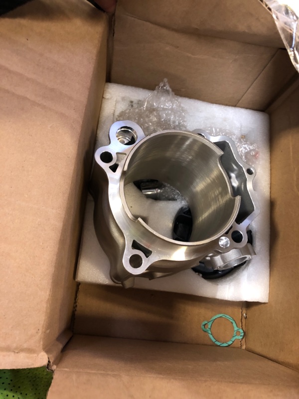 Photo 1 of  cylinder for a Yamaha YFZ450 engine