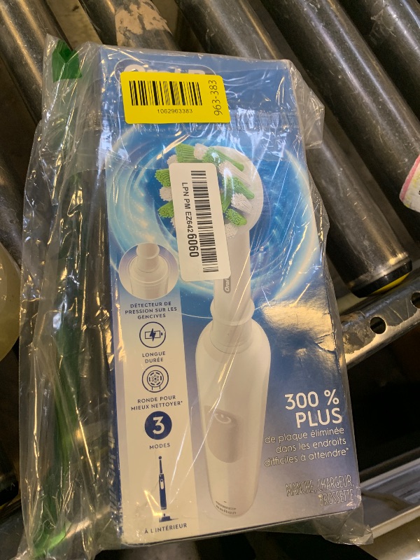 Photo 1 of Oral-B Pro 1000 Rechargeable Electric Toothbrush, White