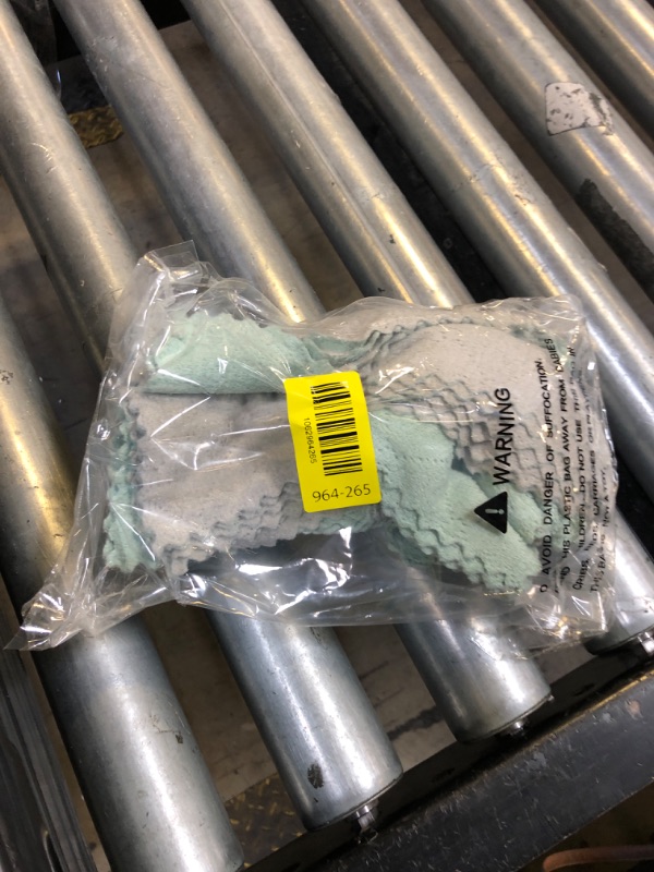 Photo 1 of 10 Pack Kitchen Cloth, Microfiber Dish Towels Washcloths, Super Absorbent Coral Velvet Dishtowels, Premium Cleaning Cloths,Non-Stick Oil Quick Dry Dish Towels, Soft Tea Towels, Table Cleaning Cloths.