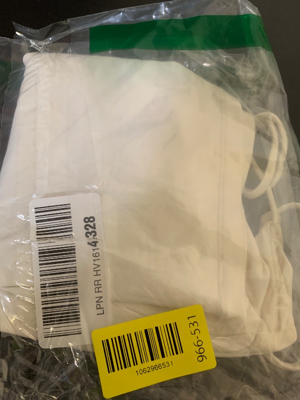 Photo 1 of SUUKSESS Women Summer Y2K Going Out Crop Tops Sexy Square Neck Tank Top Casual Sleeveless Basic Camisole Shirts (White, S)