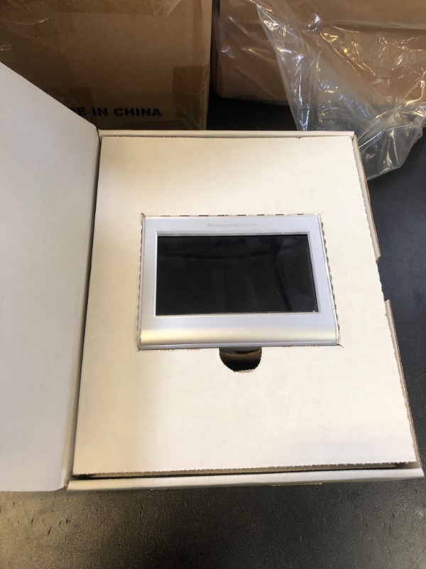 Photo 1 of Honeywell Home RTH9585WF1004 Wi-Fi Smart Color Thermostat, 7 Day Programmable, Touch Screen, Energy Star, Alexa Ready, Gray