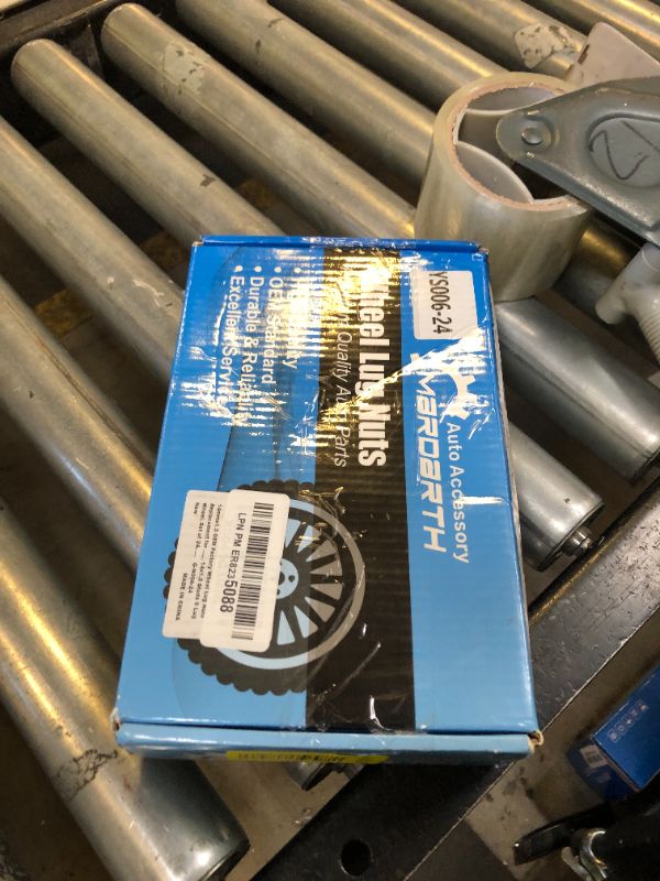 Photo 1 of 14mmx1.5 OEM Factory Wheel Lug Nuts Replacement for Sliverado Sierra 1500 Yukon Avalanche Suburban Express 1500/ K1500/ C1500 Escalade Traverse Yukon 14x1.5 Studs 6 Lug Wheel, Set of 24