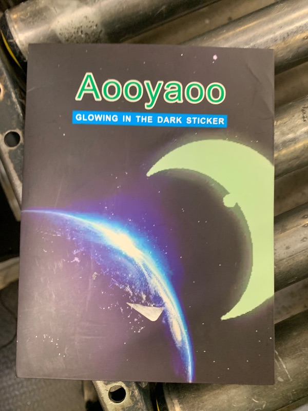 Photo 1 of Aooyaoo Glow in The Dark Stars Wall Stickers, 3D Glowing Stars for Ceiling and Wall Decals, Perfect for Kids Bedding Room or Party Birthday Gift (606Pcs, Green)