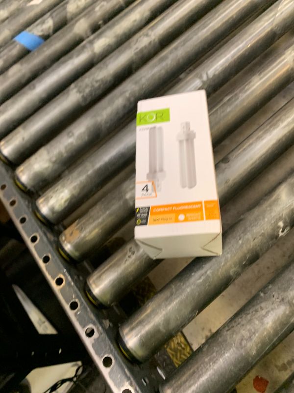 Photo 1 of (4 Pack) PL18W/2U/2P/850 18-Watt Double Tube G24d-2 (2 Pin) Base 5000K