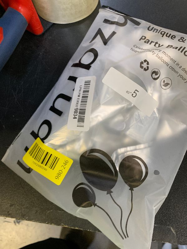 Photo 1 of 10 Pcs Silver Star Balloons Explosion Starburst Balloons Foil Cone Balloon Magic for Birthday Wedding Anniversary Party Backdrops Decorations Supplies, 6 Pcs 22 Inches and 4 Pcs 27 Inches