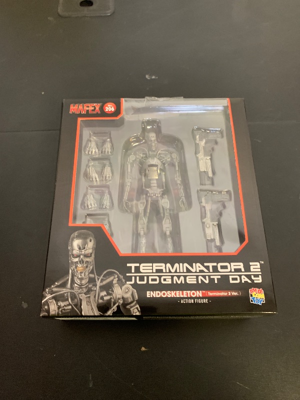 Photo 1 of Medicom Terminator 2: Endoskeleton T2 MAFEX Action Figure