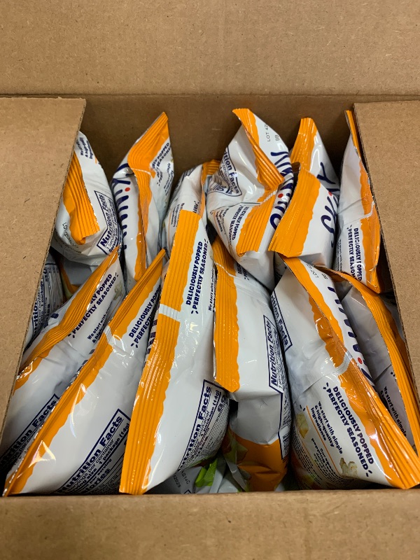 Photo 1 of SkinnyPop Popcorn, Original and White Cheddar Variety Pack, Whole Grain, Dairy-Free Snack, 0.5oz (40ct)