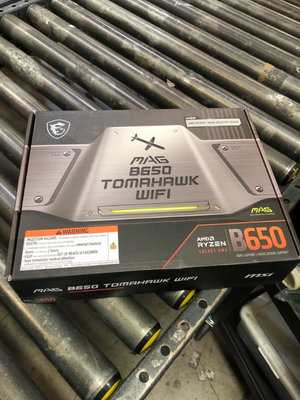 Photo 1 of MSI MAG B650 Tomahawk WiFi Gaming Motherboard (AMD Ryzen 9000/8000/7000 Series Processors, AM5, DDR5, PCIe 4.0, M.2, SATA 6Gb/s, USB 3.2 Gen 2, HDMI/DP, Wi-Fi 6E, Bluetooth 5.3, 2.5Gbps LAN, ATX)