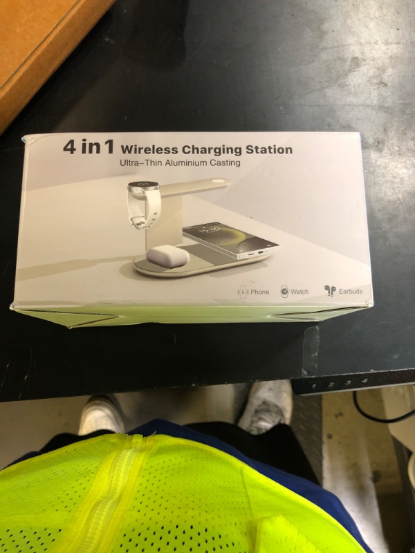 Photo 1 of Metal Wireless Charging Station for Samsung/Android Charger,4 in 1 Nightstand Watch Charger Fast Charging Stand with Night Light for Samsung S25/S24/S23 Ultra/Buds3,Only for Galaxy Watch 8/7/6/5,Black