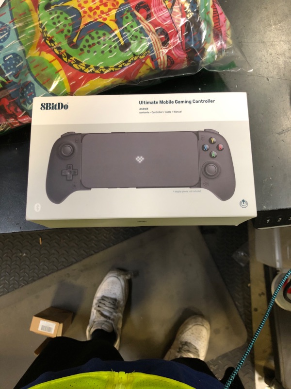 Photo 1 of 8Bitdo Ultimate Mobile Gaming Bluetooth Controller for Android Devices with Hall Effect Joysticks and Hall Triggers, Back Buttons, Mapping and Turbo Function (Black)