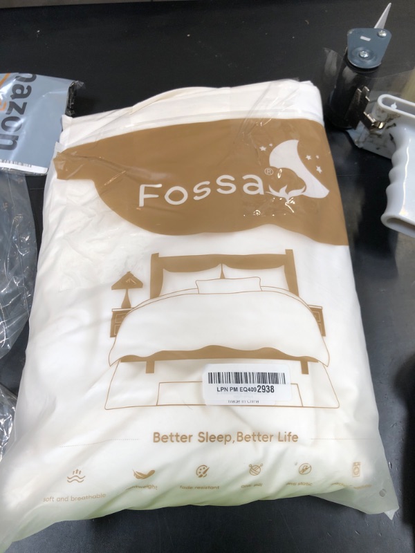 Photo 1 of FOSSA White Duvet Cover Set, 100% Washed Cotton Linen Feel Super Soft Breathable Cozy 3 Pieces Bedding Sets Solid Off White Queen
