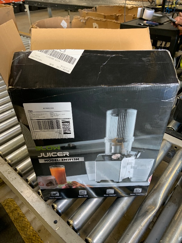 Photo 1 of WHUTO Cold Press Juicer, Juicer Machines with 4.35'' Wide Feed Chute, Stainless Steel Masticating Juicers Easy to Clean, Ergonomic Operational Panel Design, High Juice Yield, Platinum Color Knob