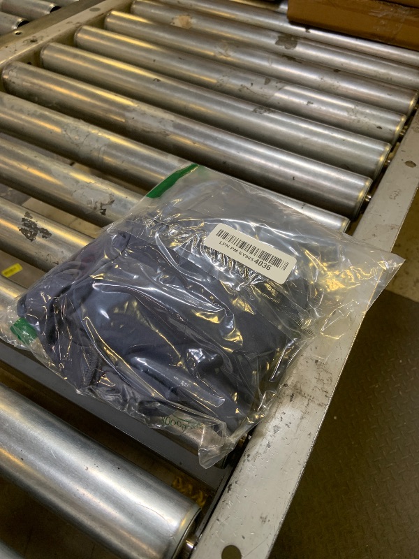 Photo 1 of SUUKSESS Women 2 Piece Workout Sets Compression Tummy Control Leggings with Pockets Long Sleeve Square Neck Padded Crop Tops Sports Bra Scrunch Booty Lifting Yoga Pants (Navy Blue, S)