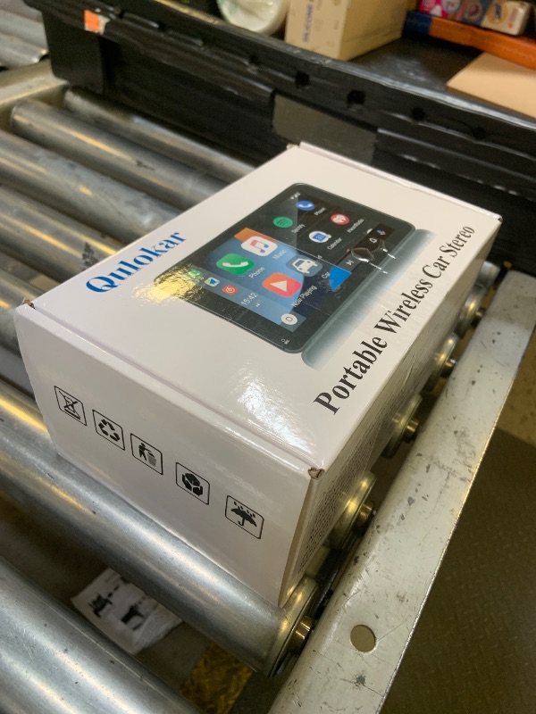 Photo 1 of Qulokar 7 Inch Portable Touch Screen Car Stereo with Wireless Carplay & Android Auto,Mirror Link,Bluetooth,AUX,FM,Siri,Voice Control for All Vehicles Q7