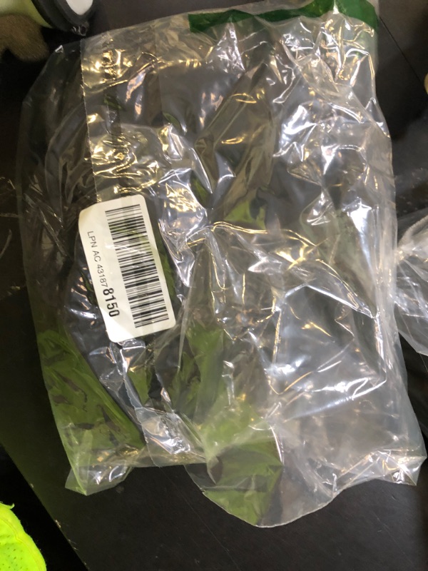 Photo 1 of 1 Pack Long Sleeve T Shirts for Men Dry Fit Moisture Wicking Long Sleeve Shirts Athletic Workout Shirts for Running Black-L