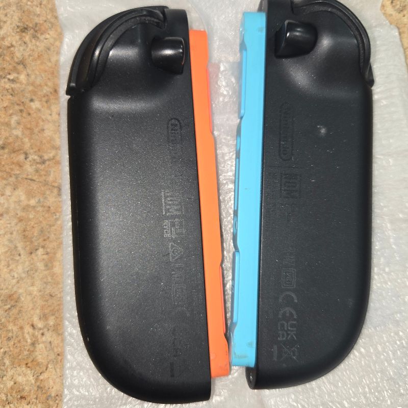 Photo 1 of ***MAJOR DAMAGE*** Nintendo Joy-Con 2 (L)/(R) Light Blue/Light Red
