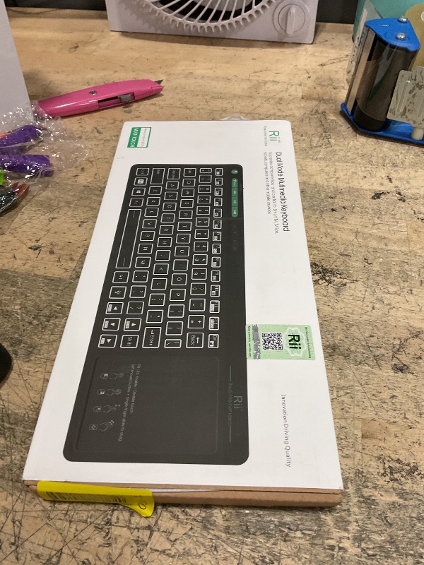 Photo 1 of (Dual Mode) Rii RT518S Wireless and Bluetooth 2-LED Color Backlit Multimedia Keyboard with Multi-Touch Big Size Trackpad,Rechargable Keyboard for Android TV Box,PC,Tablets,Smart TV, HTPC, IPTV,Windows