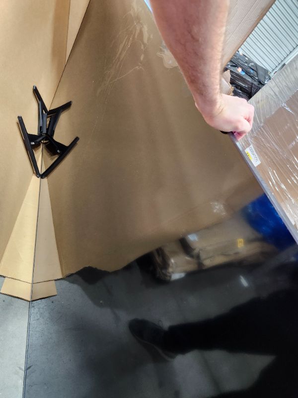 Photo 1 of ***************SCREEN DESTROYED, NON-FUNCTIONAL, FINAL SALE**************
Samsung 98-Inch Class QLED Q7F Series Samsung Vision AI Smart TV (2025 Model, 98Q7F) Quantum HDR, Object Tracking Sound Lite, Q4 AI Gen1 Processor, 4K upscaling, Gaming Hub w/Alexa 