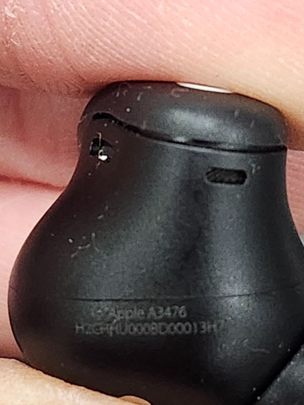 Photo 1 of ****************Right earbud doesn’t work***********
Beats Powerbeats Fit - Wireless Noise Cancelling Workout Earbuds with Secure-Fit Wingtips, Up to 30-Hour Battery Life, Sweat & Water Resistant, Apple & Android Compatible - Jet Black