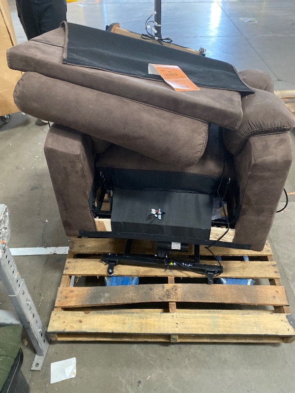 Photo 1 of ""BROWN"""" YITAHOME Recliner Chair,PU Rocking Chair for Adults,Swivel Recliner with Cup Holders,Heat and Massage,Single Sofa Seat with Side Pockets for Living Room/Bedroom,Black