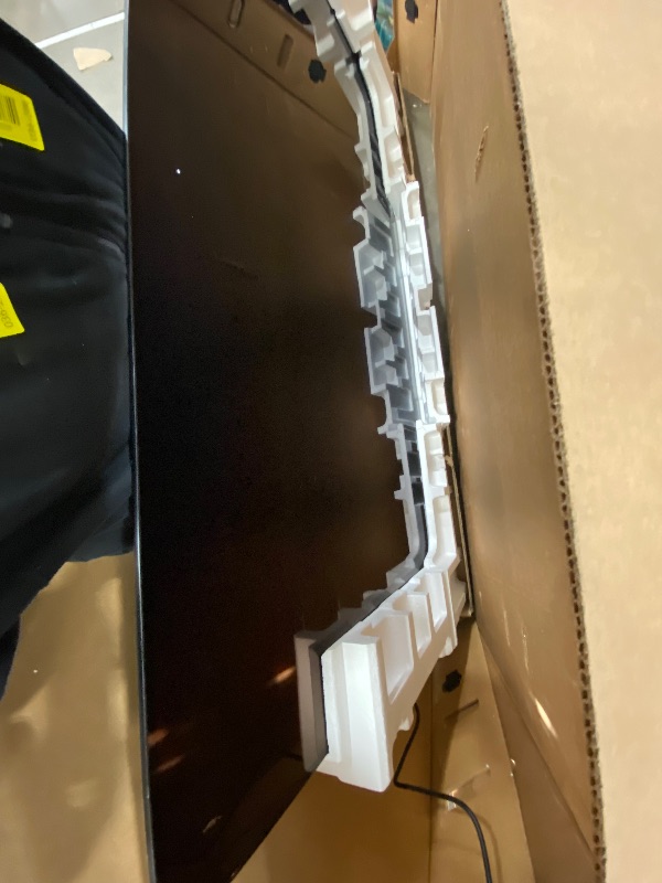 Photo 1 of *** DOES NOT POWER ON. NON FUNCTIONAL ***SAMSUNG 83-Inch Class OLED S90F 4K Smart TV (2025 Model) NQ4 AI Gen3 Processor, 4K AI Upscaling Pro, OLED HDR +, Motion Xcelerator 144Hz, Samsung Vision AI, Alexa Built-in