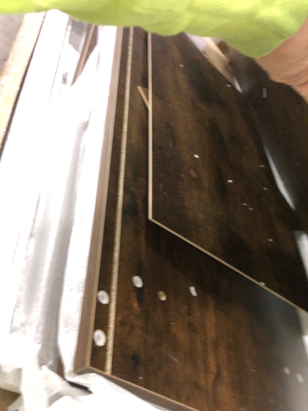 Photo 1 of ************MIRROR IS MISSING, MINOR DAMAGE***********
Table With Vanity