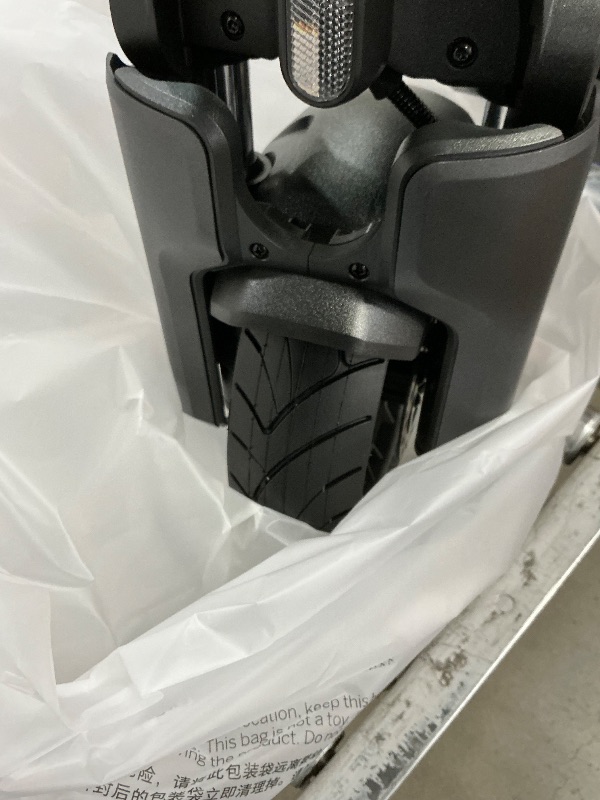 Photo 1 of Segway Ninebot Max G3 Electric Scooter, 28 mph Top Speed w/ 50 Miles Max Range, 2000W Peak Motor, Dual Hydraulic Suspension, Fast Charging Scooter for Adults and Teens, UL-2272 2271 Certified