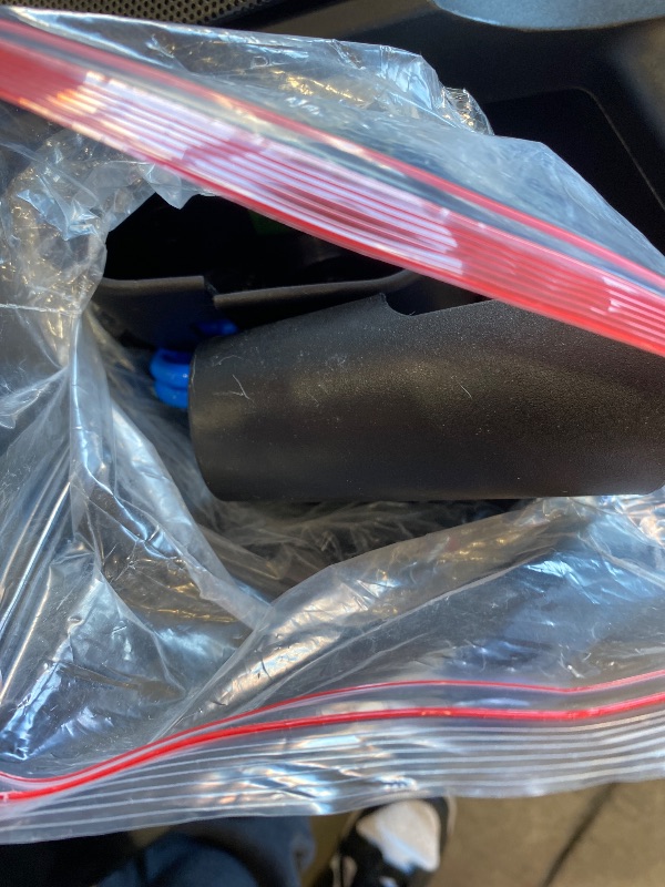 Photo 1 of * FOR PARTS ONLY ** ProForm City L6 Treadmill: Steel Frame, 8 MPH Max Speed, 100 Programs