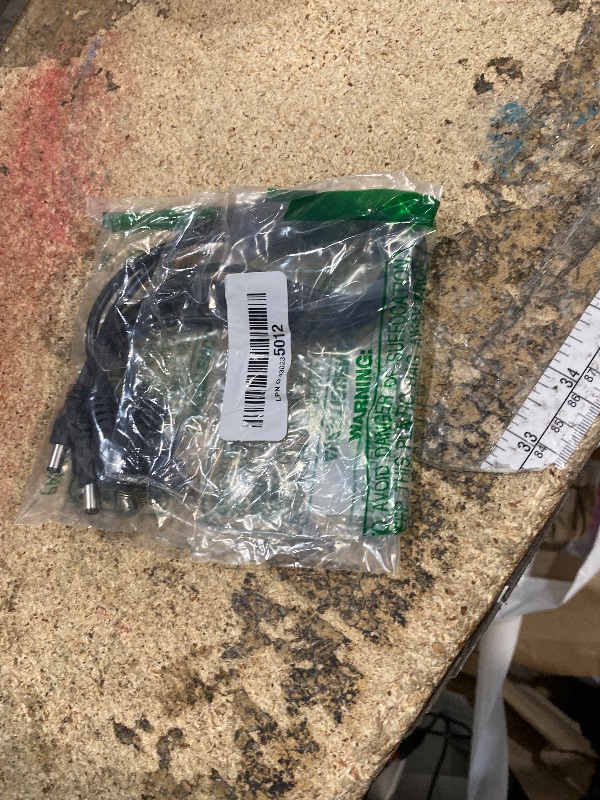 Photo 1 of 2 PCS 1 to 3 Way DC Power Splitter, DC Splitter, 2.1 * 5.5MM Power Splitter for CCTV Security Camera LED Strips