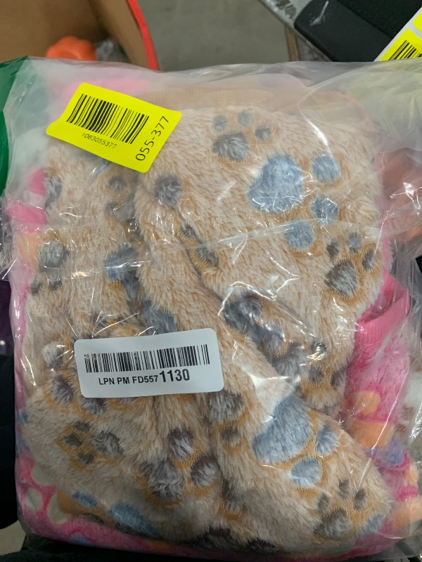 Photo 1 of 1 Pack 3 Blankets Super Soft Fluffy Premium Fleece Pet Blanket Flannel Throw for Dog Puppy Cat Paw Brown/Pink/White Small(23x16 inch)