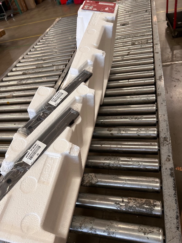 Photo 1 of LG 83-Inch Class OLED AI 4K B5 Series Smart TV w/Dolby Atmos, Dolby Vision, HDR10, AI Super Upscaling 4K, Filmmaker Mode, Wow Orchestra, Alexa Built-in (OLED83B5PUA, 2025)