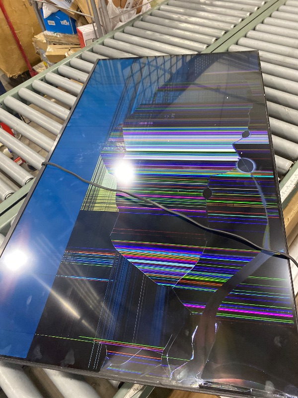 Photo 1 of •FOR PARTS ONLY• Samsung - 50” Class U8000F Series Crystal UHD 4K Smart Tizen TV (2025)