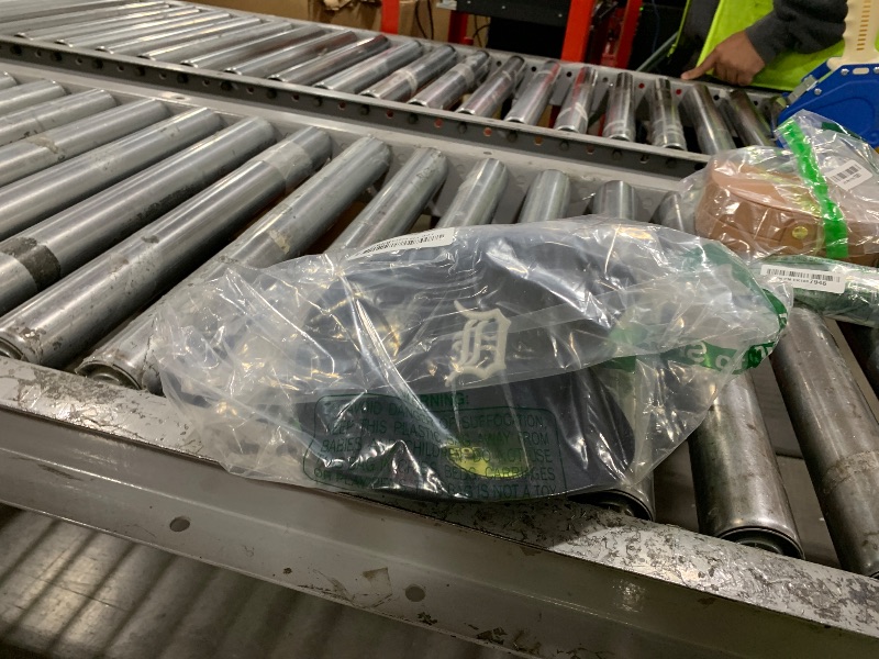 Photo 1 of New Era Detroit Tigers MLB 59FIFTY Navy Team Color Home Authentic Collection Fitted On Field Cap Hat (7 3/4, Detroit Tigers)