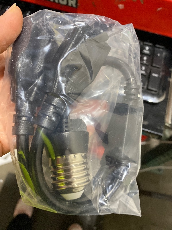 Photo 1 of 1 Pcs 2 in 1 Light Socket to Plug Adapter, Convert E26/E27 Bulb Socket to 2 Pieces 3 Prong Outlet with Extension Cord, Flexible Light Bulb Socket Converter Suitable for Porch Patio Garage Use (Black)
