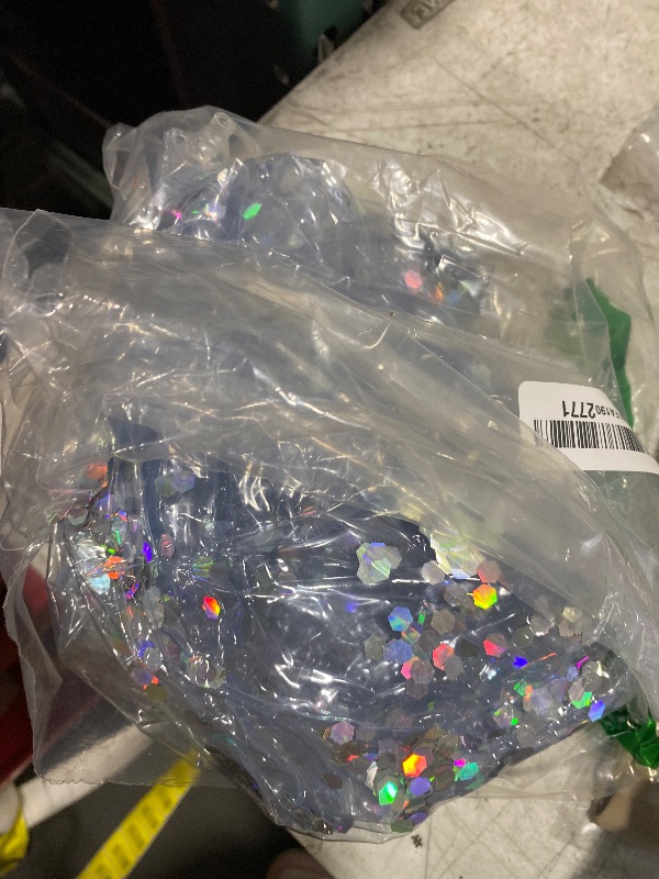 Photo 1 of  6 Pcs Inflatable Glitter Beach Balls 