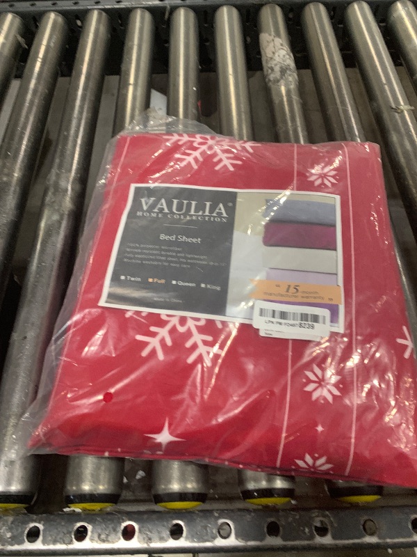 Photo 1 of  Vaulia Soft Microfiber Christmas Bed Sheets, Snowflake Pattern Holidays, 4-Piece Set (1 Fitted Sheet 1 Flat Sheet 2 Pillowcases) Red/White Snowflake, Full Size 
