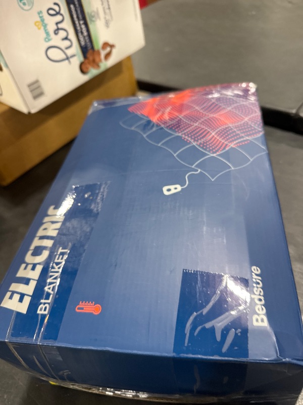 Photo 1 of Bedsure Electric Blanket Twin - Soft Flannel Heated Blanket, Fast Heating with 10 Time Settings & 6 Heat Settings, Warm Gift for Grandma (62x84 inches, Cream)