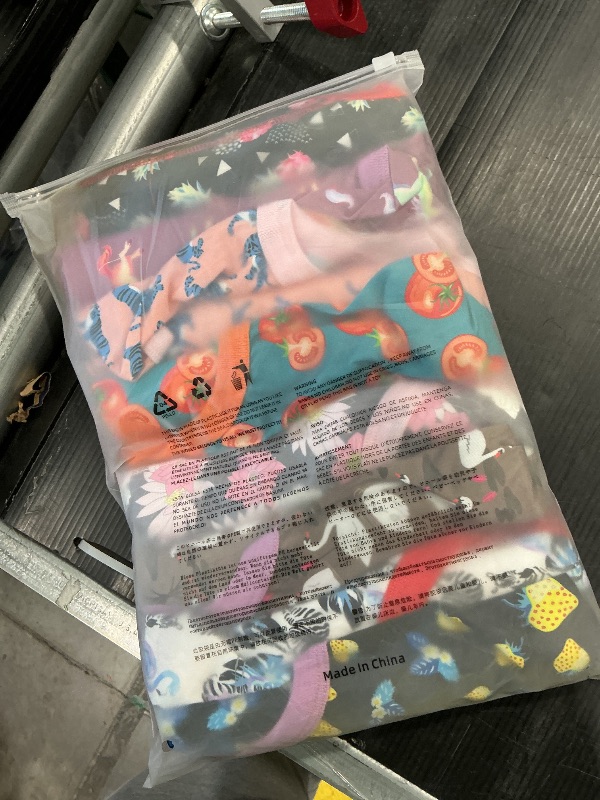 Photo 1 of *USED*
Joyo roy 10Pcs Strong Absorbent Toddler Training Underwear 5T Soft Thick Padded Leakproof Baby Potty Training Underwear for Girls Comfortable Snug Fit Washable Waterproof Big Kid Confident Pee Pants