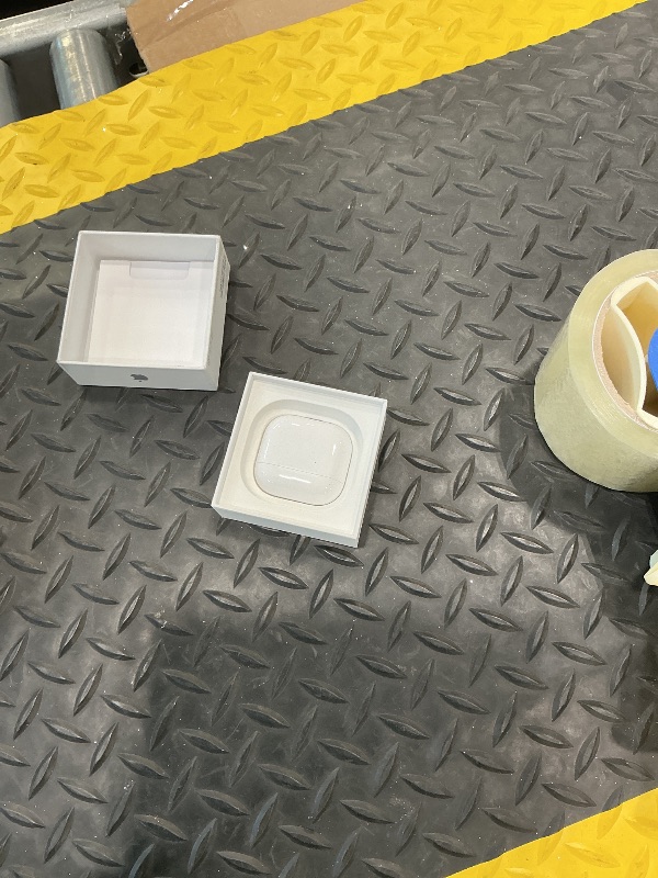 Photo 1 of ***MISSING CHARGER*** Apple AirPods 4 Wireless Earbuds, Bluetooth Headphones, with Active Noise Cancellation, Adaptive Audio, Transparency Mode, Personalized Spatial Audio, USB-C Charging Case, Wireless Charging, H2 Chip