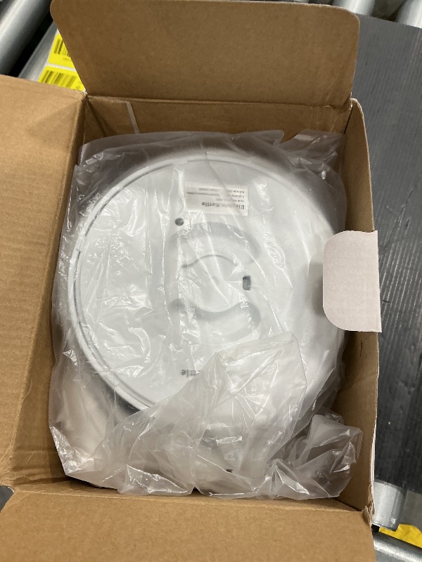 Photo 1 of *UNTESTED*
WTJMOV Electric Kettle Stainless Steel, 1.0L Small Water Boiler 1200W Fast Boiling, Double Wall Tea Kettle Pot Automatic Shut Off, Durable Coffee & Tea Maker/Warmer/Heater White