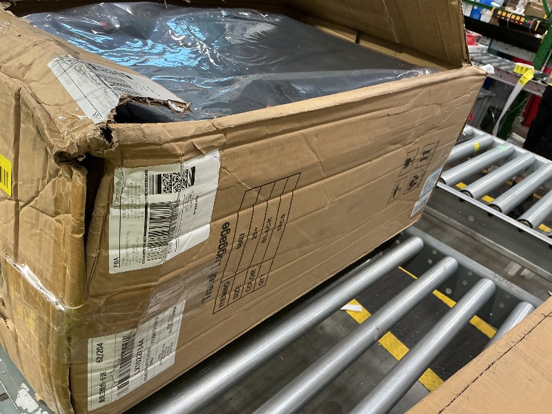 Photo 1 of *USED*
ROPLUS Softside Expandable Luggage with 4 Spinner Wheels, Durable Checked-Luggage Suitcase (Black, 29-Inch)