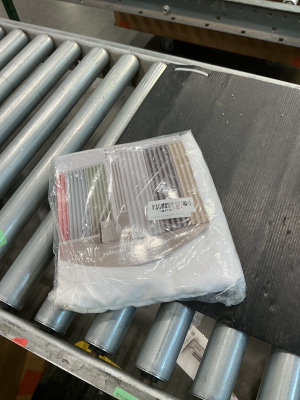 Photo 1 of *USED*
AmazerBath White Shower Curtain Fabric, Waffle Shower Curtains for Bathroom, Cloth Shower Curtain Heavy Duty, Thick Bathroom Shower Curtains Hotel Quality, Premium Polyester, 72x72 Inches