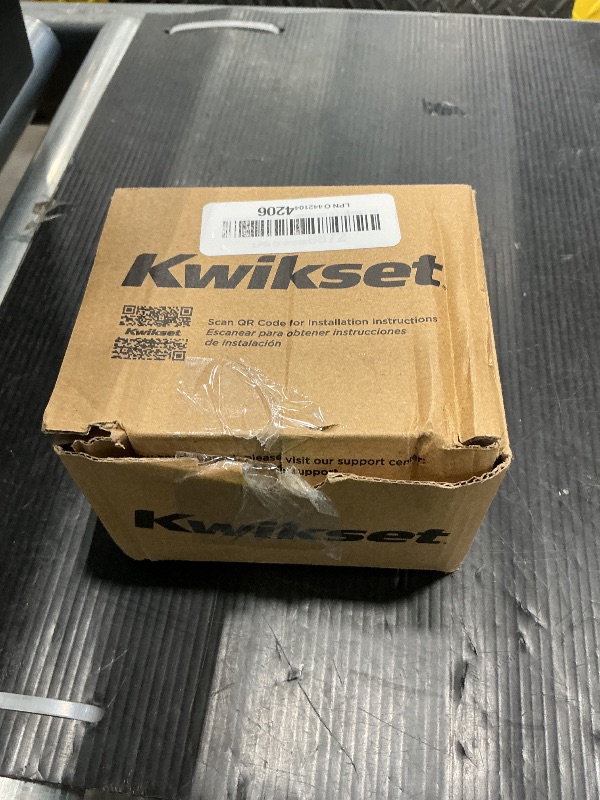 Photo 1 of *USED*
Kwikset 660 Contemporary Deadbolt Deadbolt Lock, Matte Black Square Exterior Keyed Front Entry Door, Pick Resistant SmartKey Rekey Security, Single Cylinder Dead Bolt