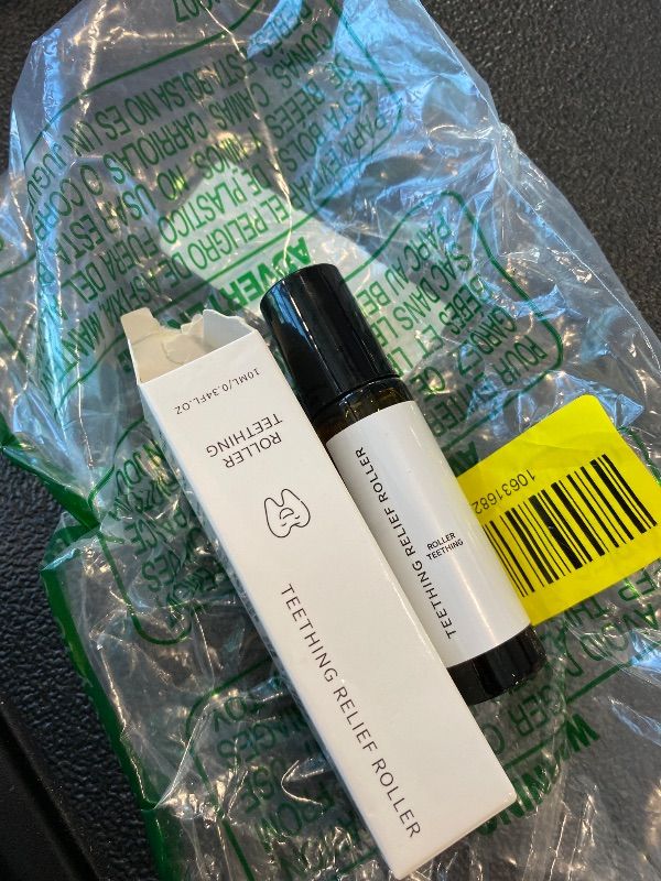 Photo 1 of *PARTIAL SET - ONLY 1 Pc*
Mamas Teether, Teething Roller All Natural for Babies, Baby Teething Oil Roller, Velaria Natural Relief Roller with Chamomile & Rose Oil,Teething Roller All Natural for Baby (1, 10ML-2PCS)