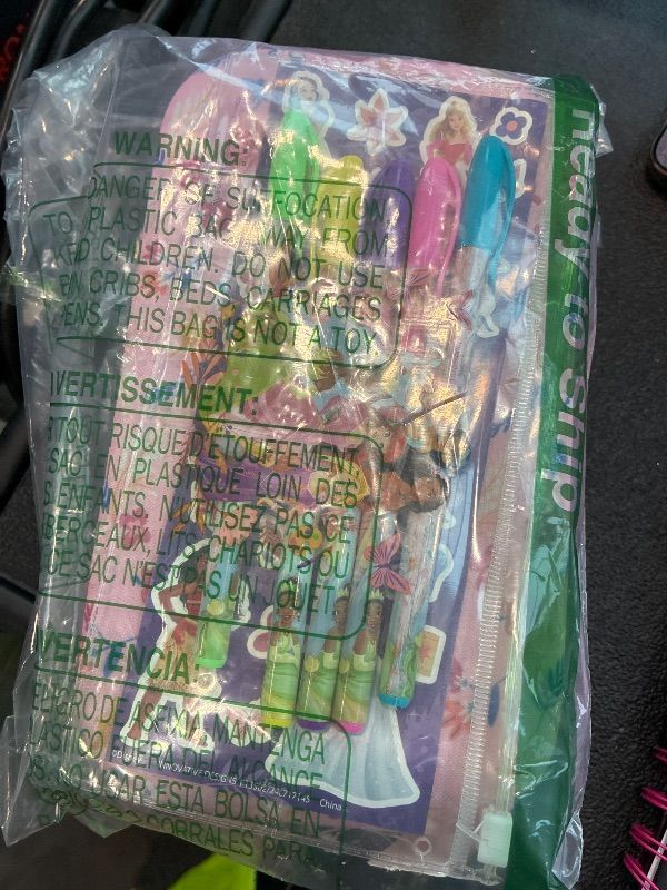 Photo 1 of *MISSING ITEMS UNKNOWN*
Innovative Designs Disney Princess Pencil Case Set with Stickers and Gel Pens for Kids, Molded with Zip Closure