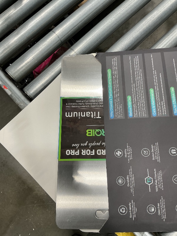 Photo 1 of *PARTIAL SET*
APMRQIB Titanium Cutting Board Set of 3,100% Pure Titanium Cutting Boards for Kitchen, Double Sided Non Toxic Cutting Board, Ideal Charcuterie & Chopping for Meat, Hygiene Durable Dishwashr?S+M+L)