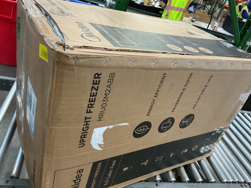Photo 1 of *USED*
Midea MRU03M2ABB Upright Freezer, 3.0 Cubic Feet Mini Freezer, For Kitchen Apartment Office Basement or Dormitory, Black