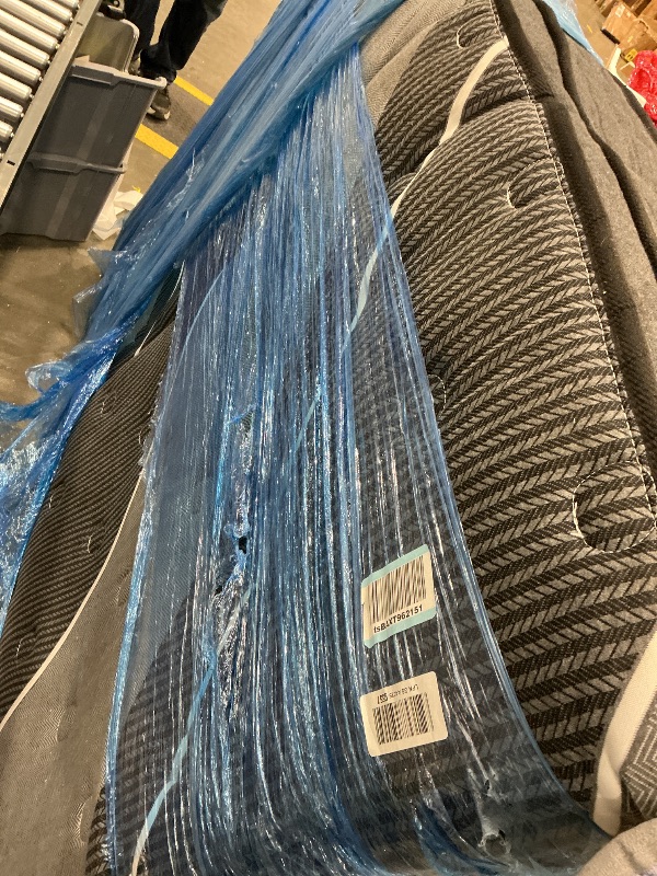 Photo 1 of *USED*
Queblox Queen Mattress, 12 Inch Hybrid Mattress in a Box, Medium Firm,Memory Foam and Individual Pocket Springs for Pressure Relief, CertiPUR-US Certified