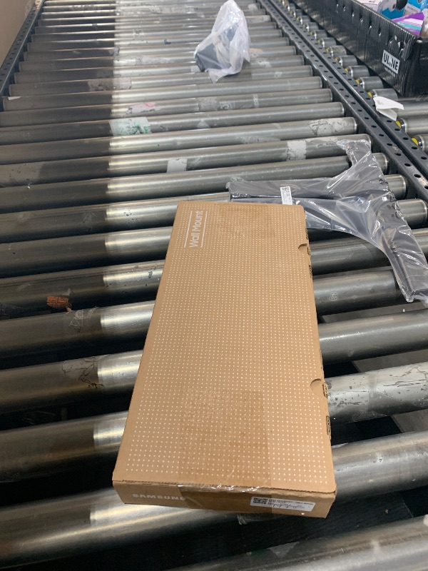 Photo 1 of [SOLD FOR PARTS] 85 Inch Class The Frame Pro 4K Samsung Vision AI Smart TV